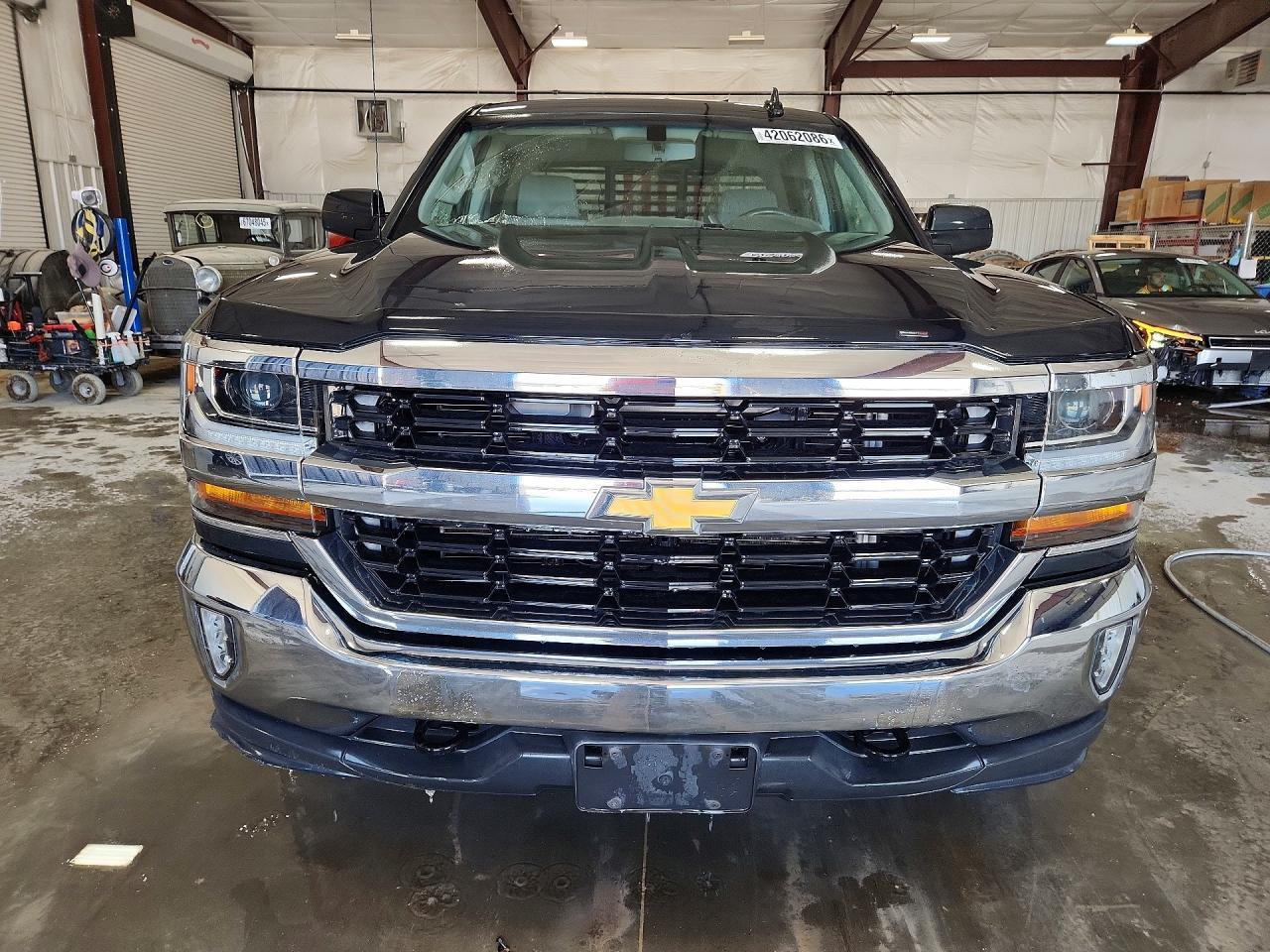 2017 Chevrolet Silverado K1500 Lt - Image 5