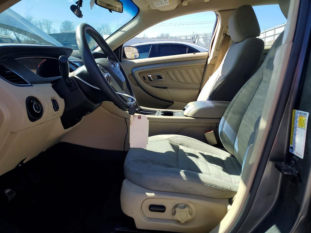 2016 Ford Taurus Se - Фото 7