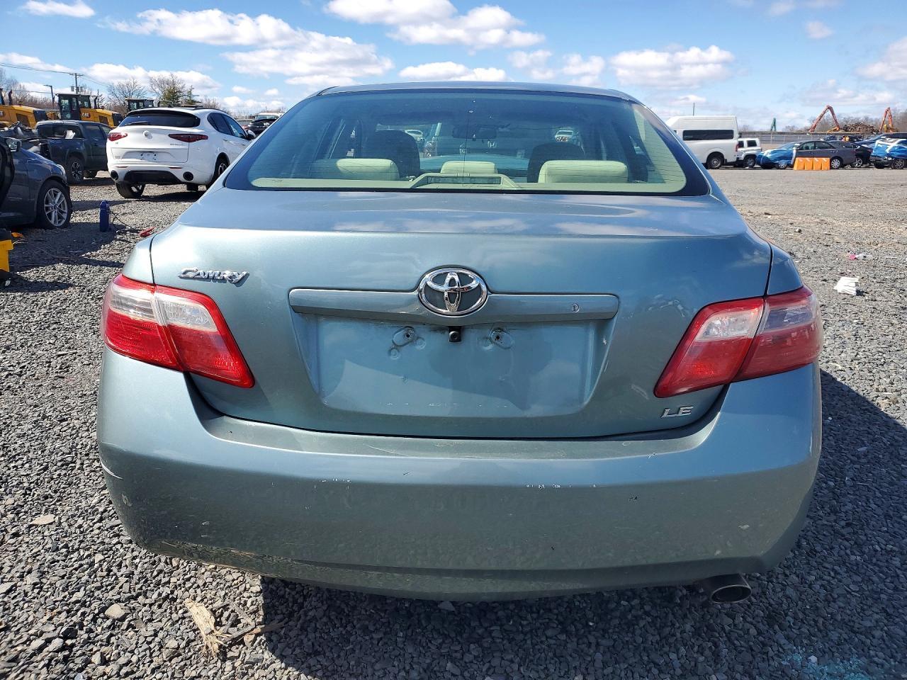 2008 Toyota Camry Le - Фото 6