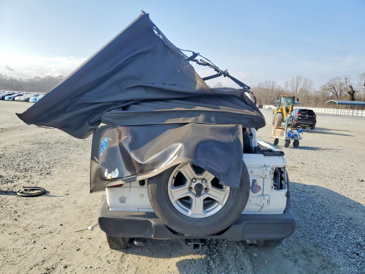 2020 Jeep Wrangler Sport - Фото 6