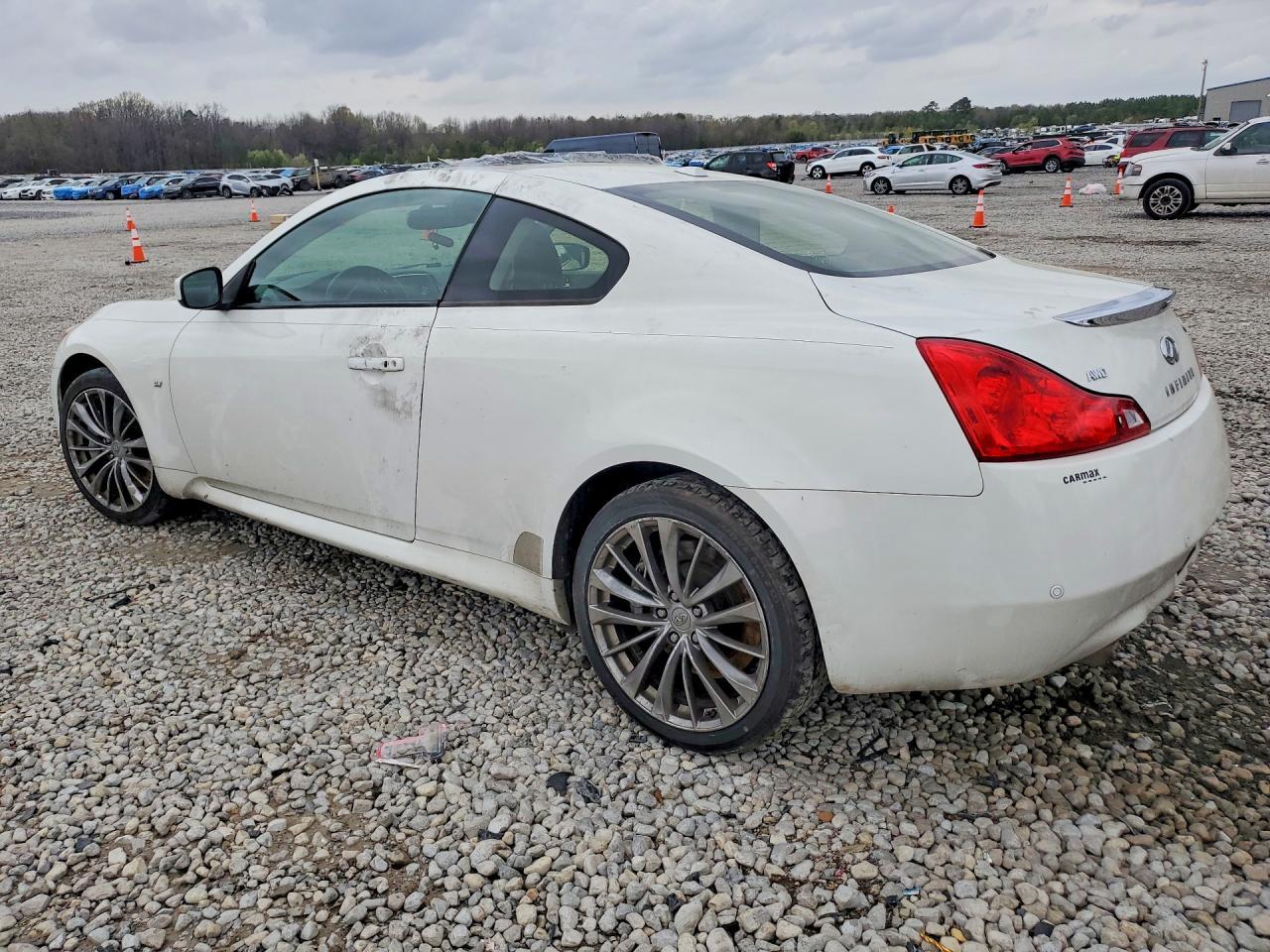 2014 Infiniti Q60 Coupe Base - Фото 2