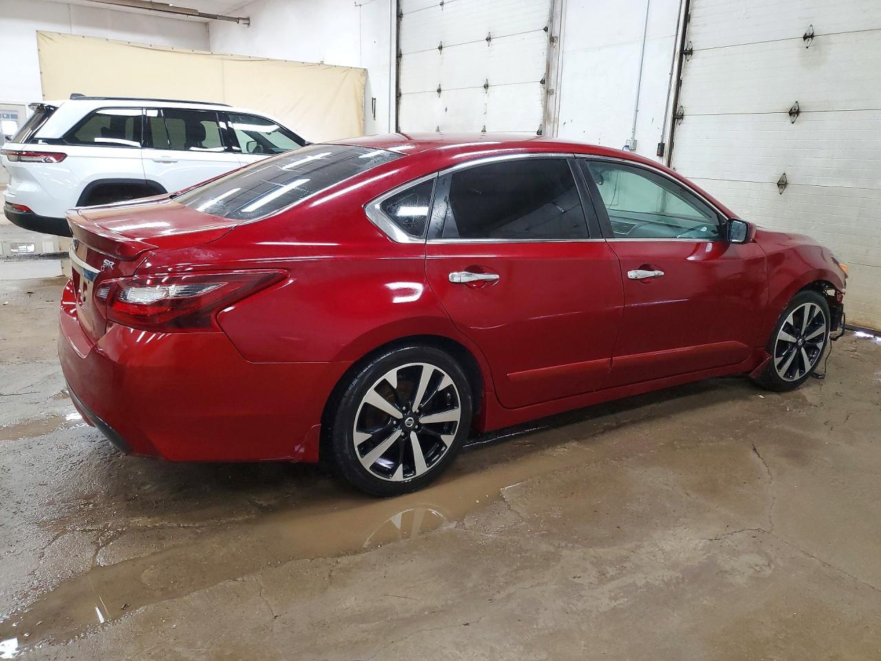2018 Nissan Altima 2.5 Sr - Фото 3
