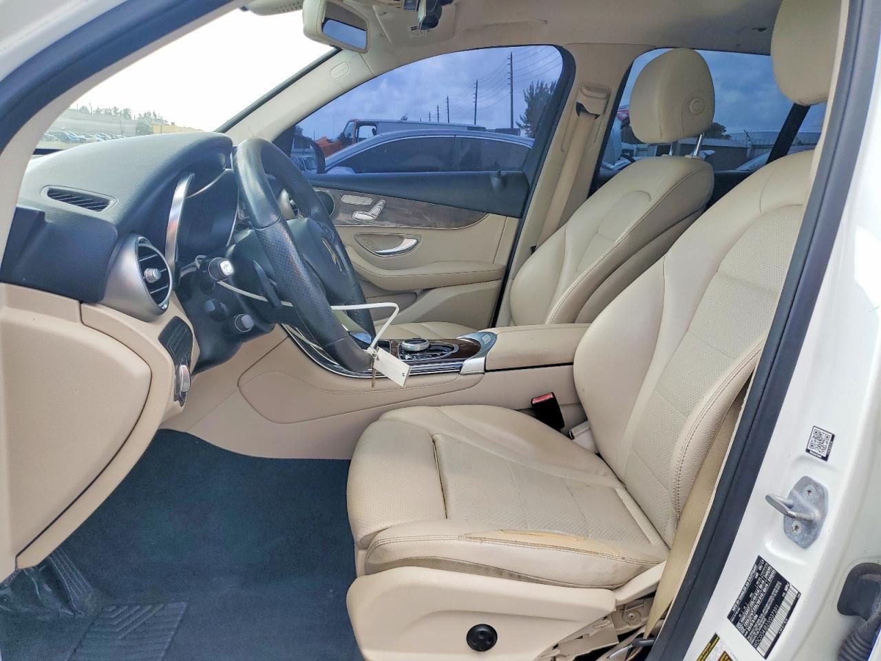 2018 Mercedes-Benz Glc 300 - Image 7