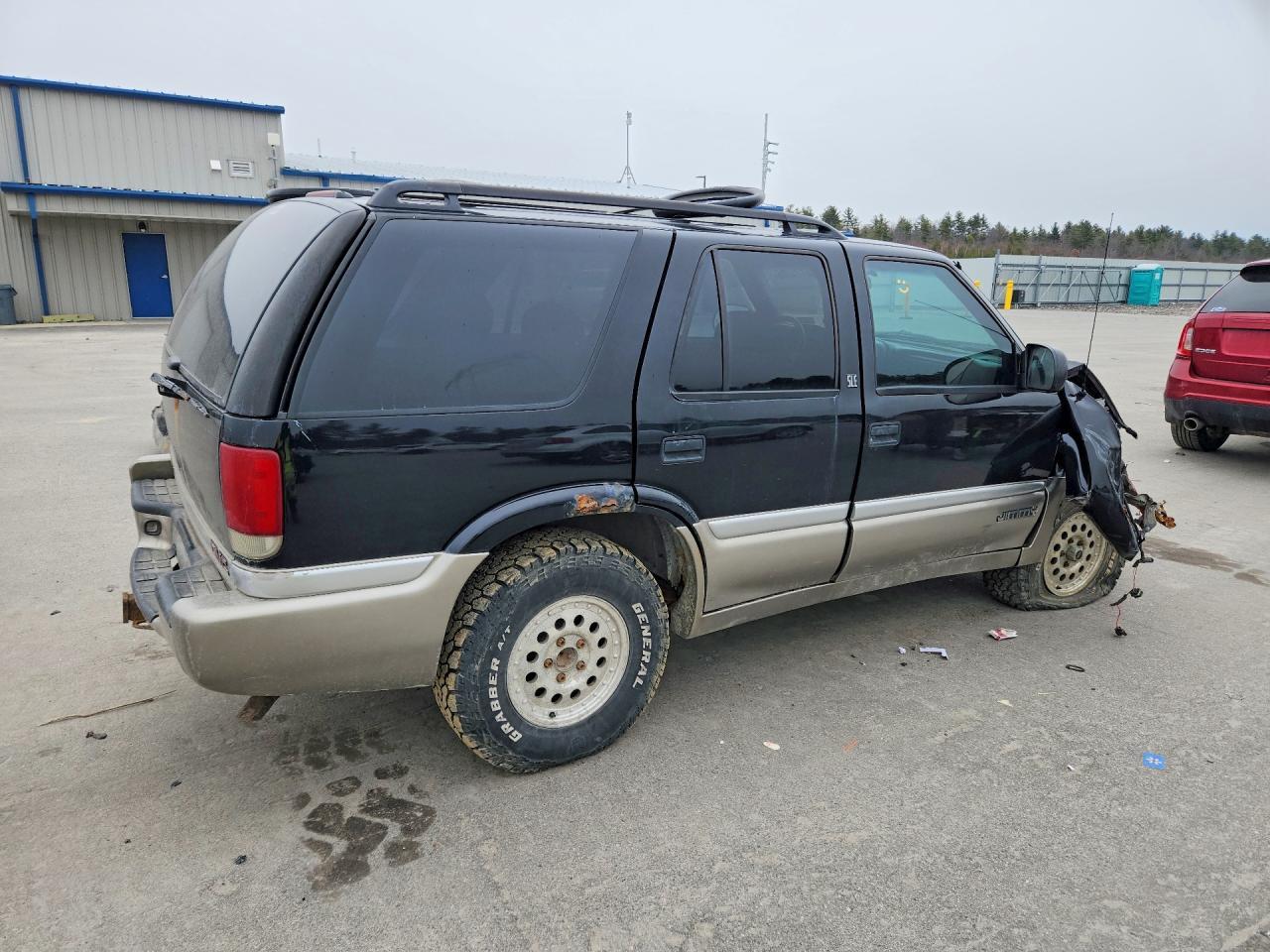 2001 GMC Jimmy - Image 3