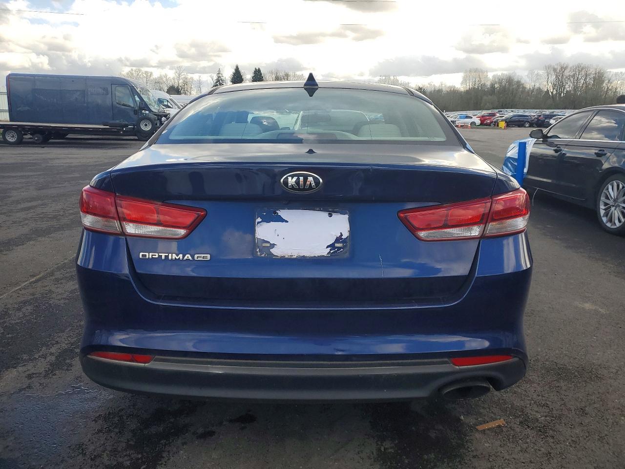 2017 Kia Optima Lx - Image 6
