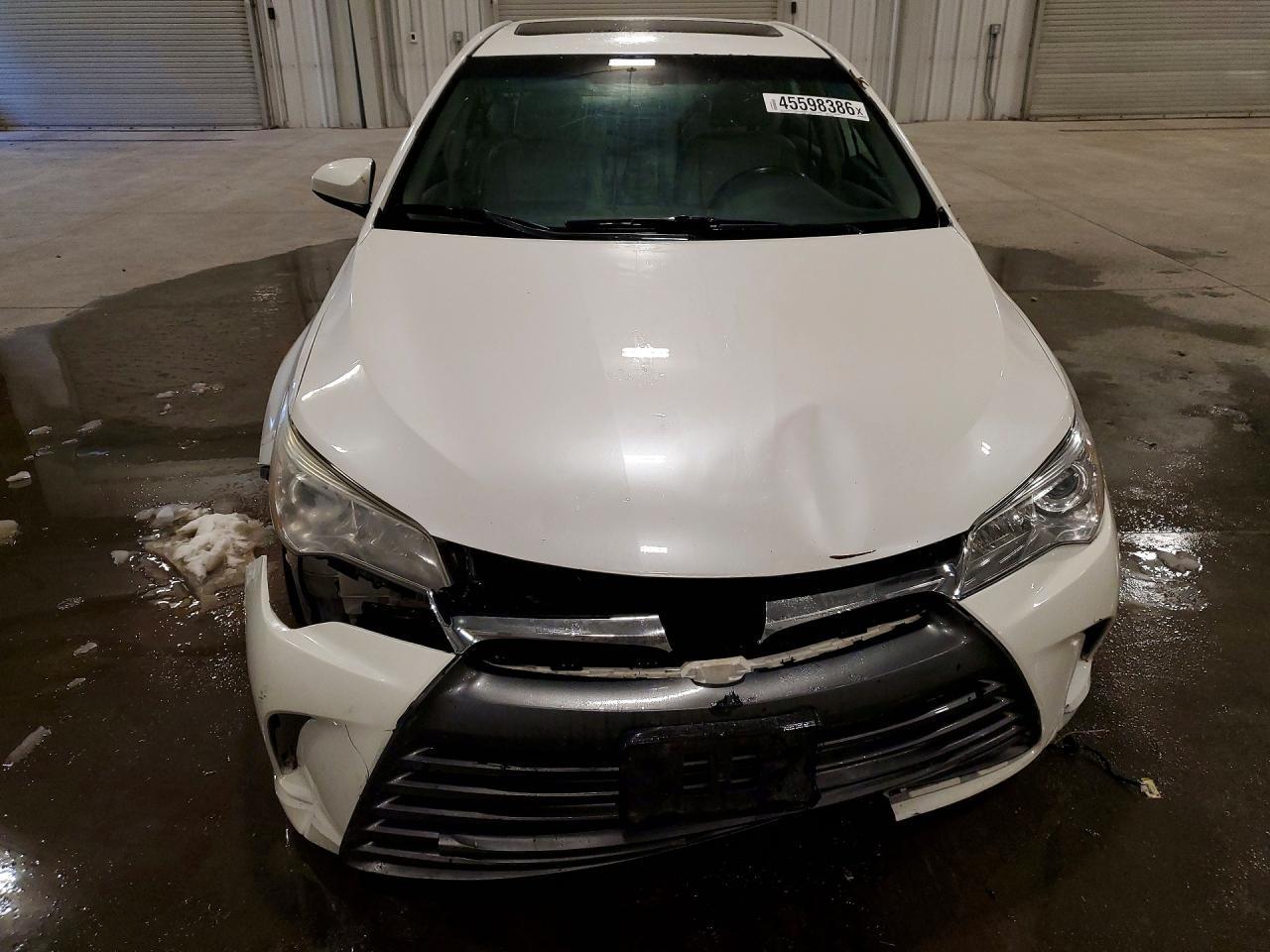 2015 Toyota Camry Xle - Image 5