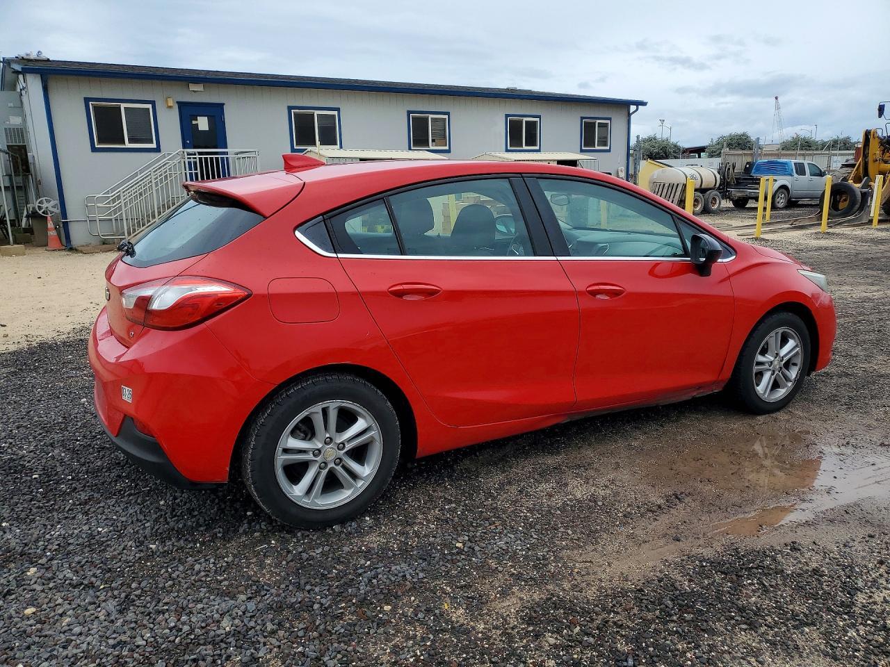 2017 Chevrolet Cruze Lt - Image 3
