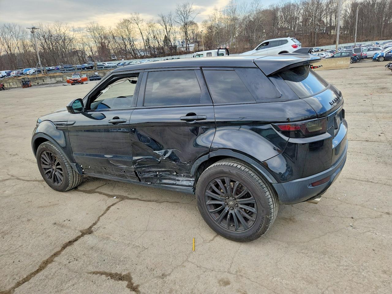 2019 Land Rover Range Rover Evoque Se - Фото 2