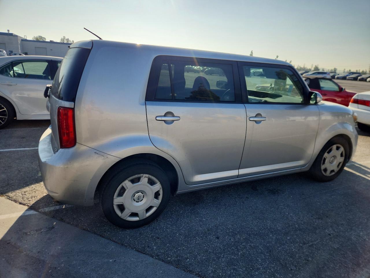 2009 Scion Xb Base - Фото 3