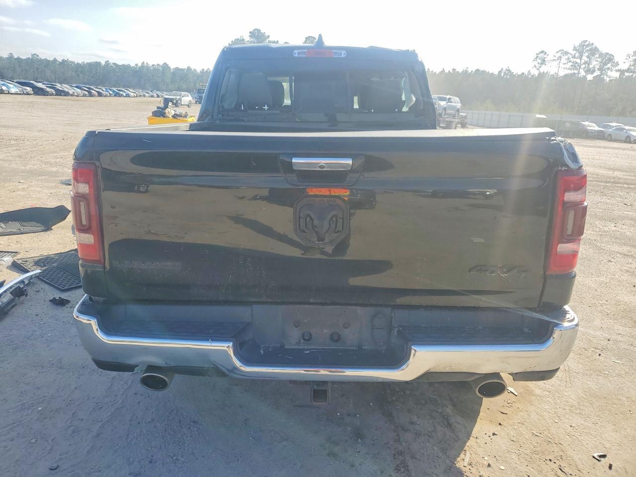 2019 Ram 1500 Laramie - Фото 6
