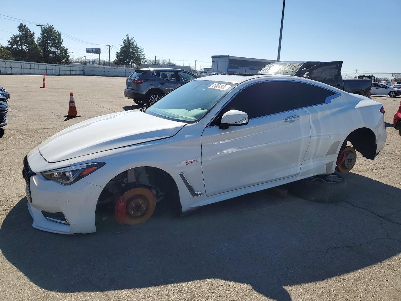 2017 Infiniti Q60 Red Sport 400