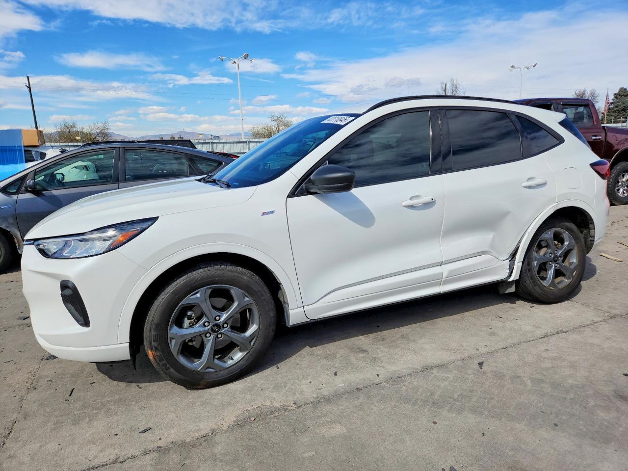 2024 Ford Escape St Line