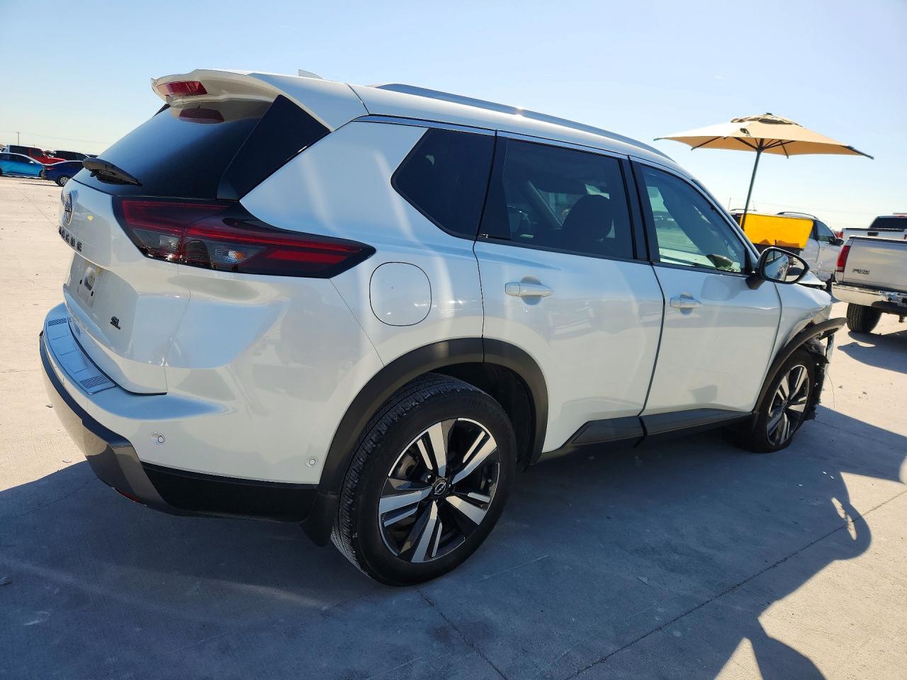 2024 Nissan Rogue Sl - Фото 3