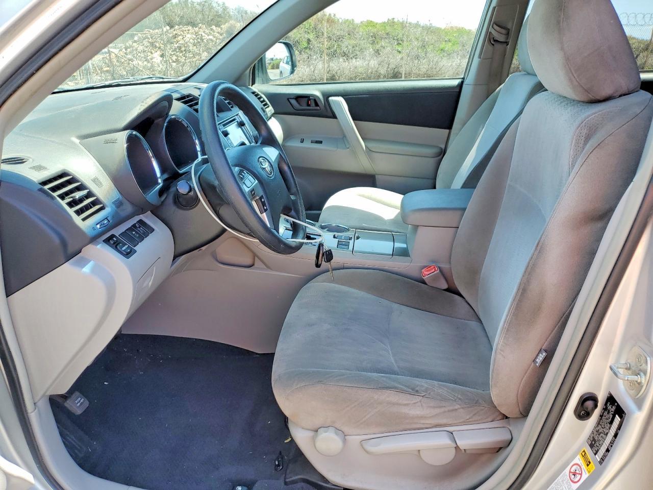 2013 Toyota Highlander Base - Фото 7