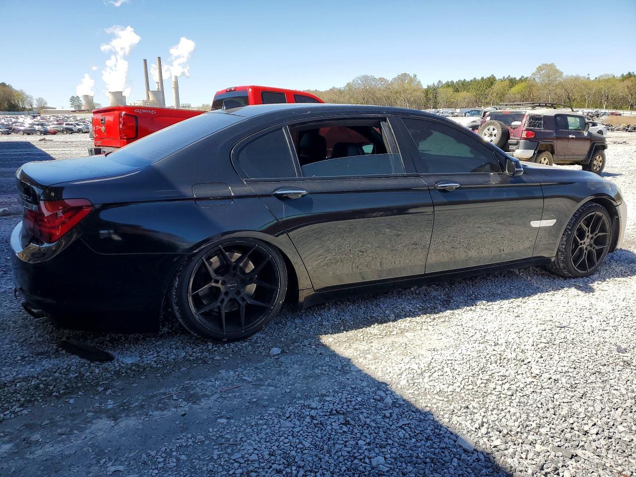 2014 BMW 750 Li - Image 3
