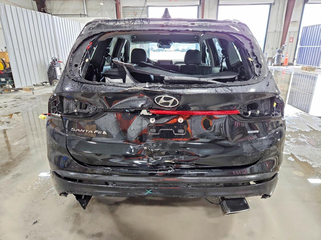 2022 Hyundai Santa Fe - Image 6