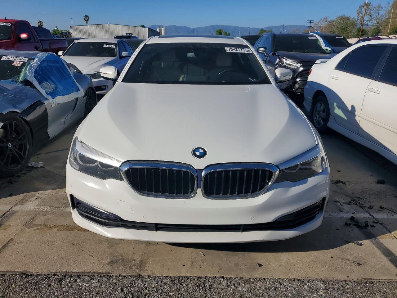 2020 BMW 530 I - Image 5