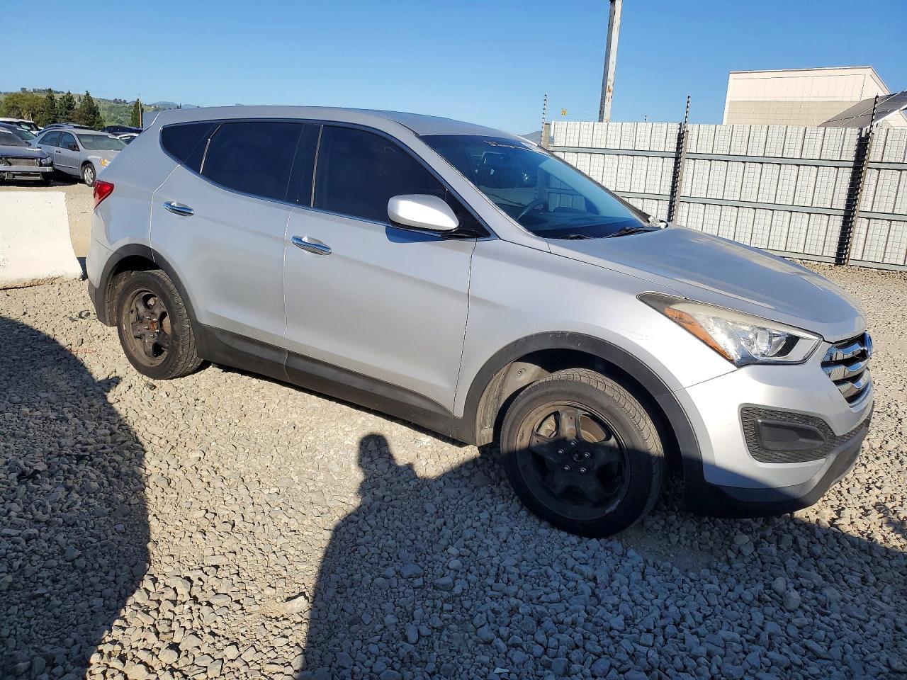 2014 Hyundai Santa Fe Sport 2.4L - Image 4