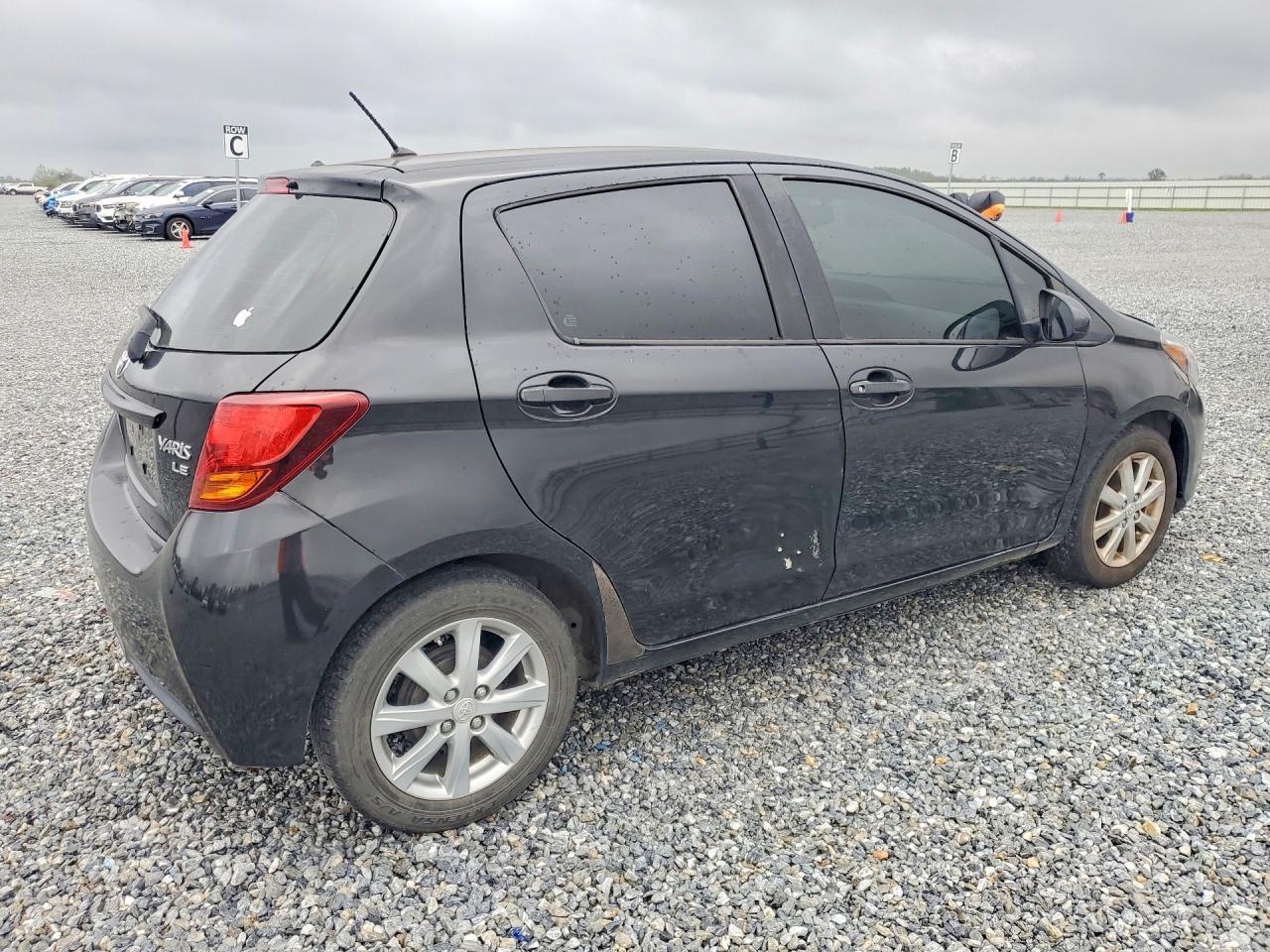 2015 Toyota Yaris 5-Door Le - Фото 3