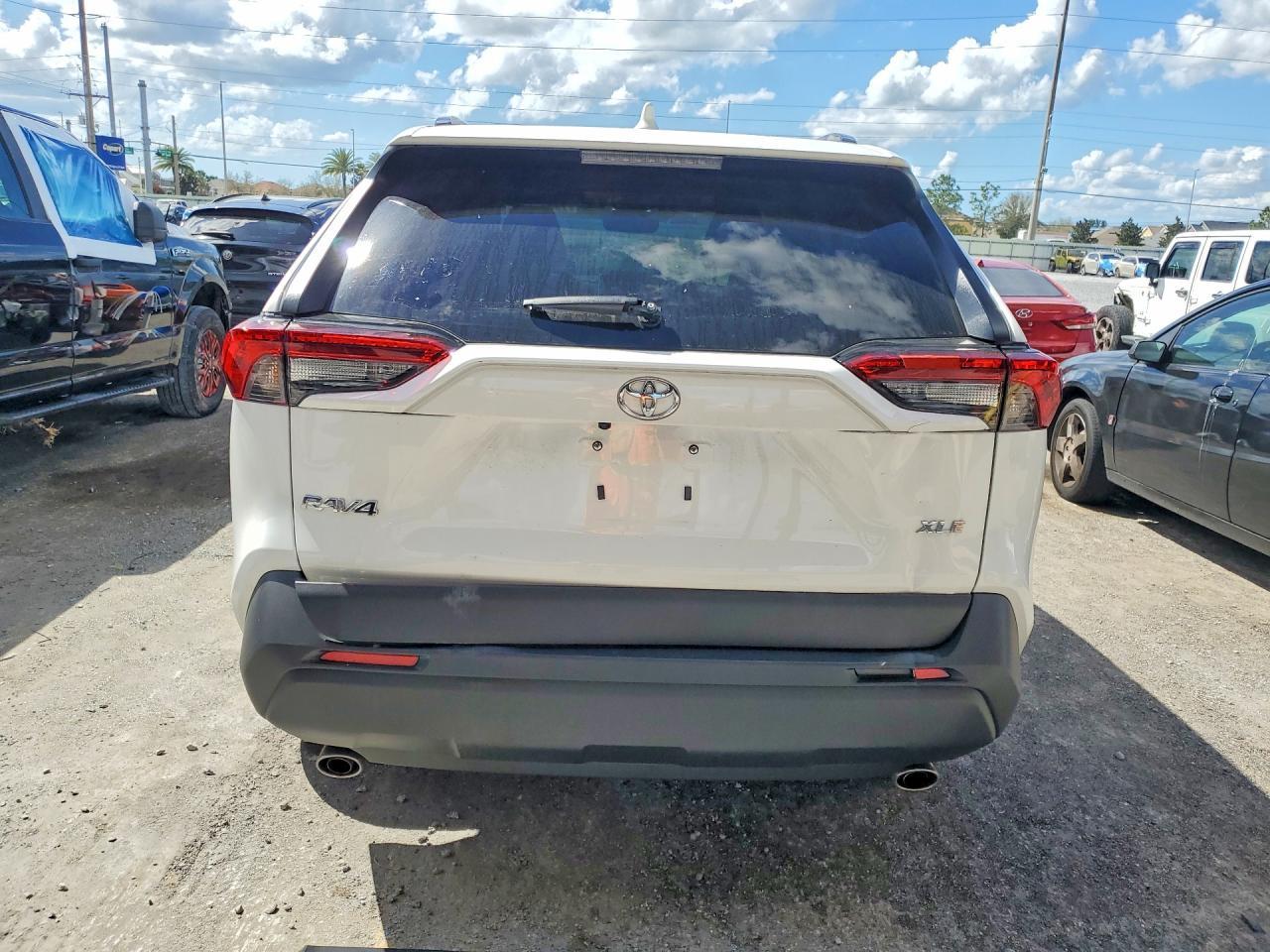 2024 Toyota Rav4 Xle - Image 6