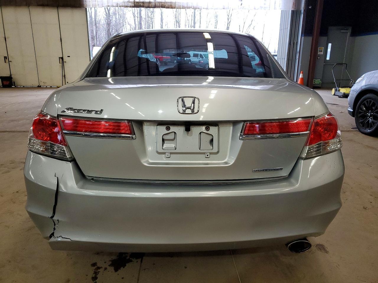 2011 Honda Accord Lxp - Фото 6