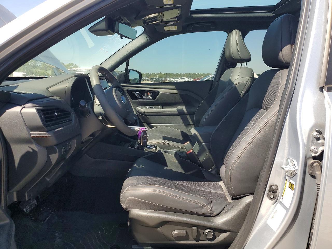 2025 Subaru Forester Touring - Image 7