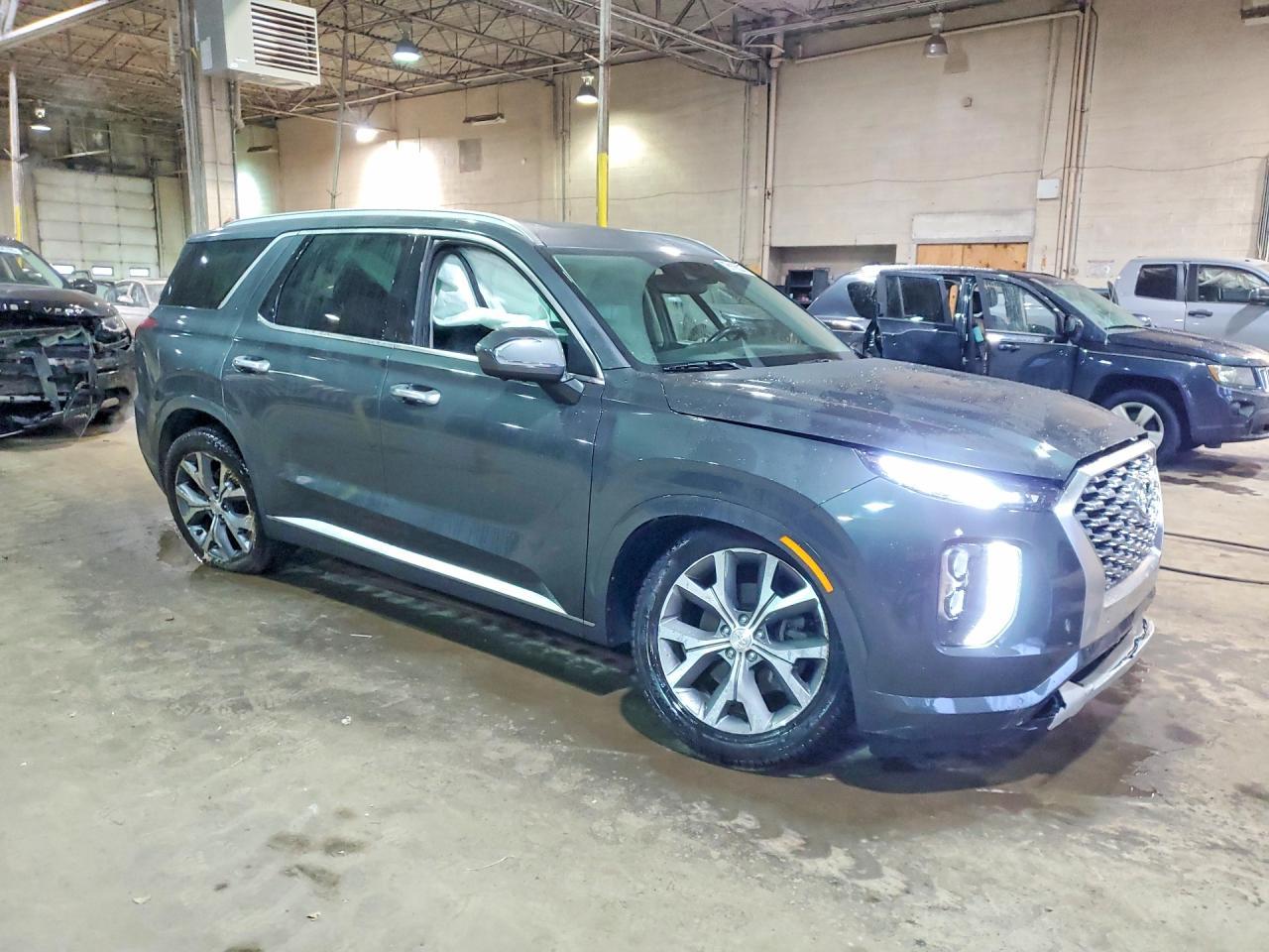 2021 Hyundai Palisade Limited - Image 4