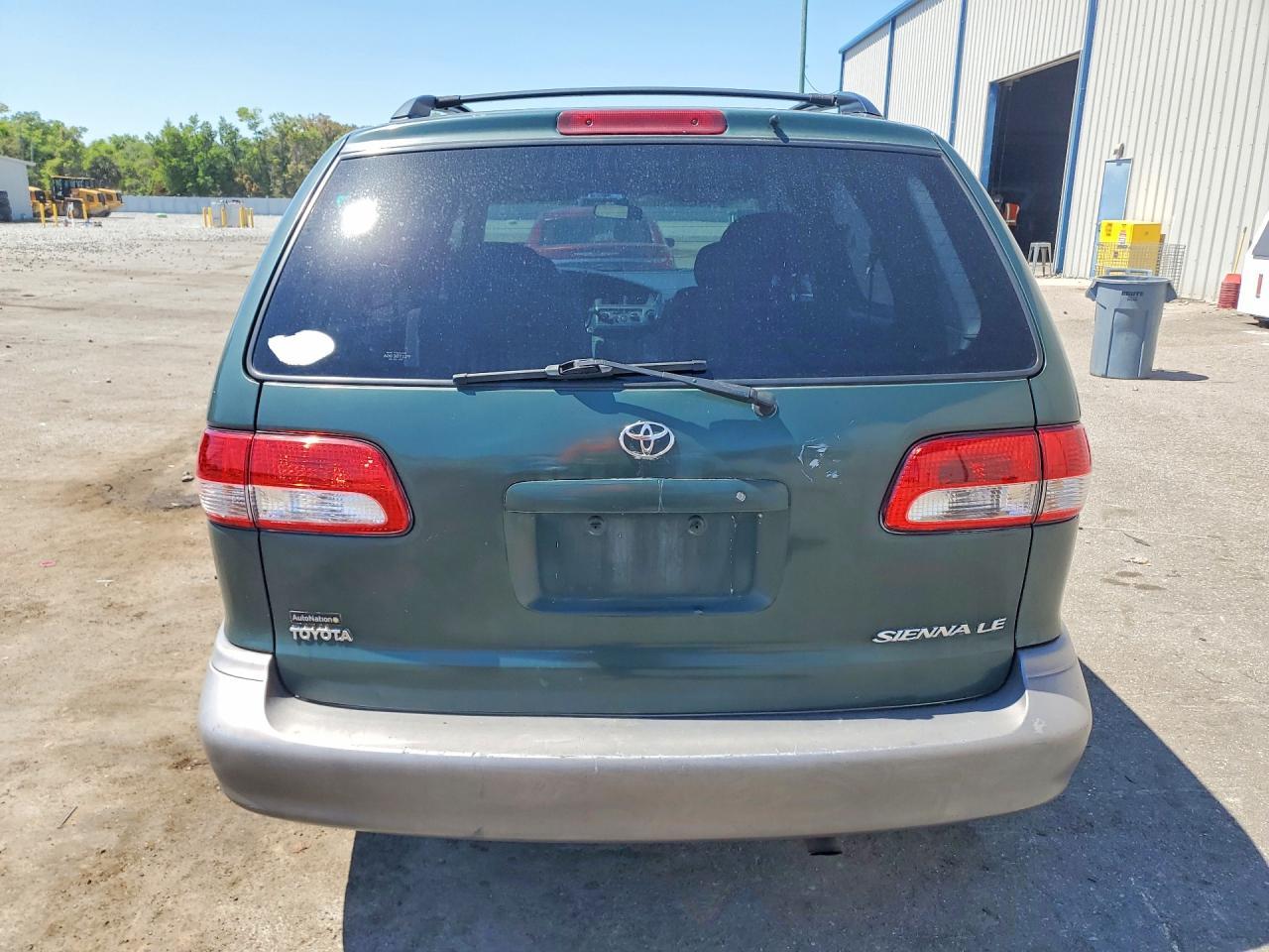 2001 Toyota Sienna Le - Фото 6