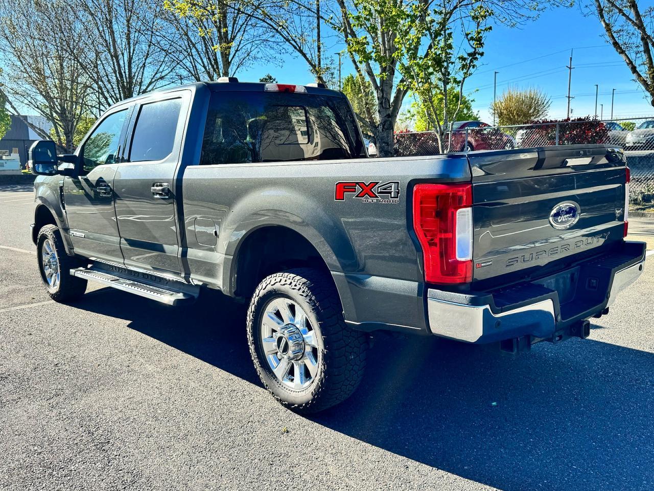 2018 Ford F350 Super Duty - Image 3