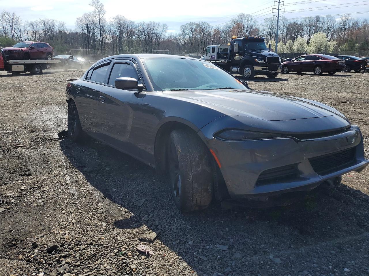 2019 Dodge Charger Sxt - Image 4