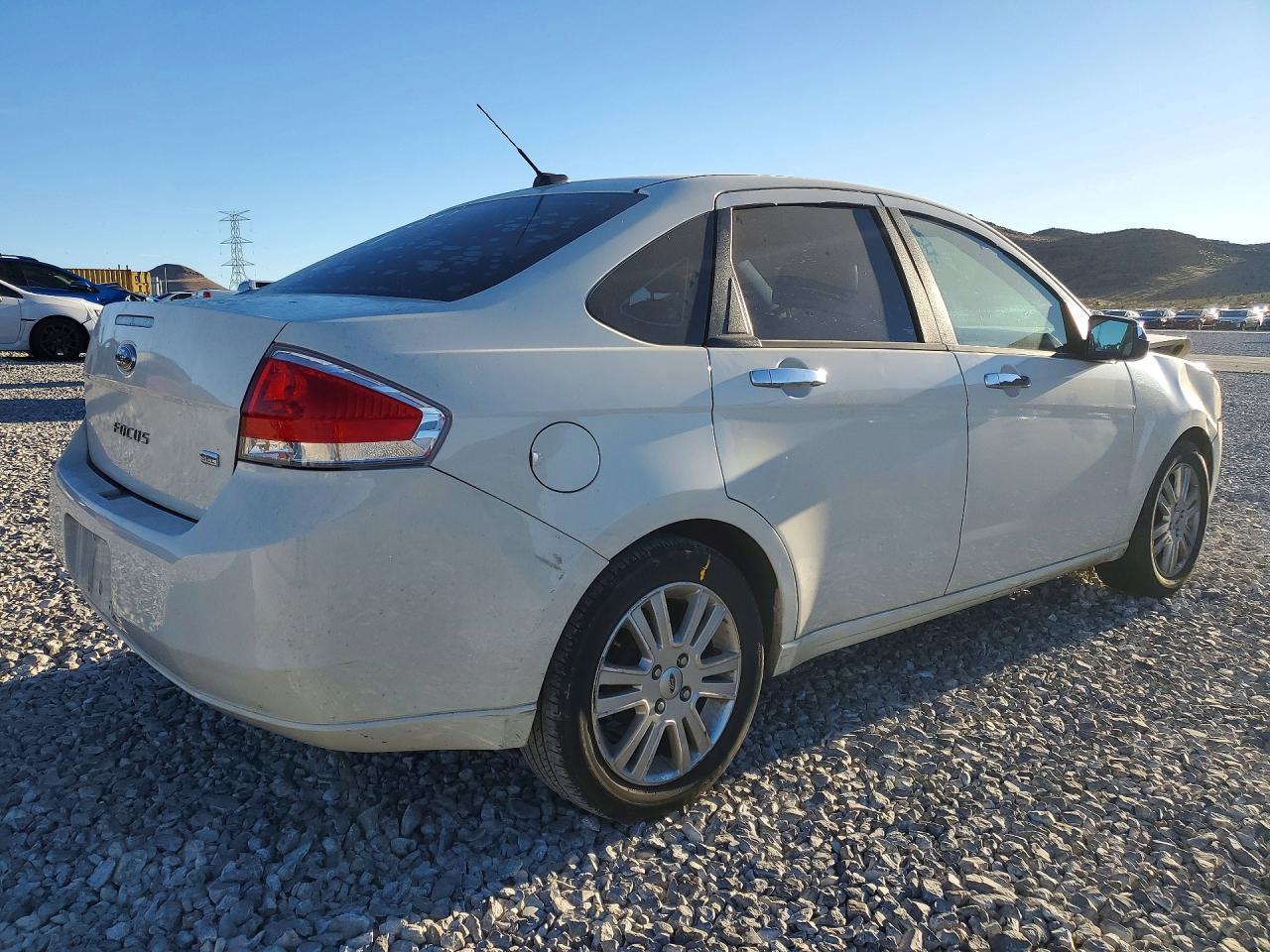 2011 Ford Focus Sel - Фото 3