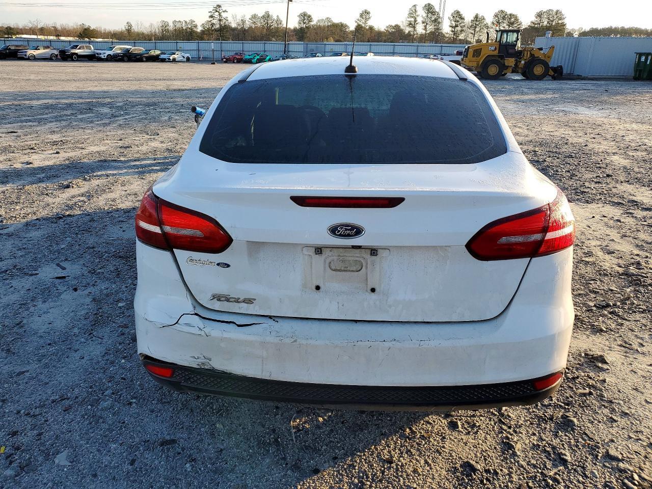 2015 Ford Focus S - Фото 6