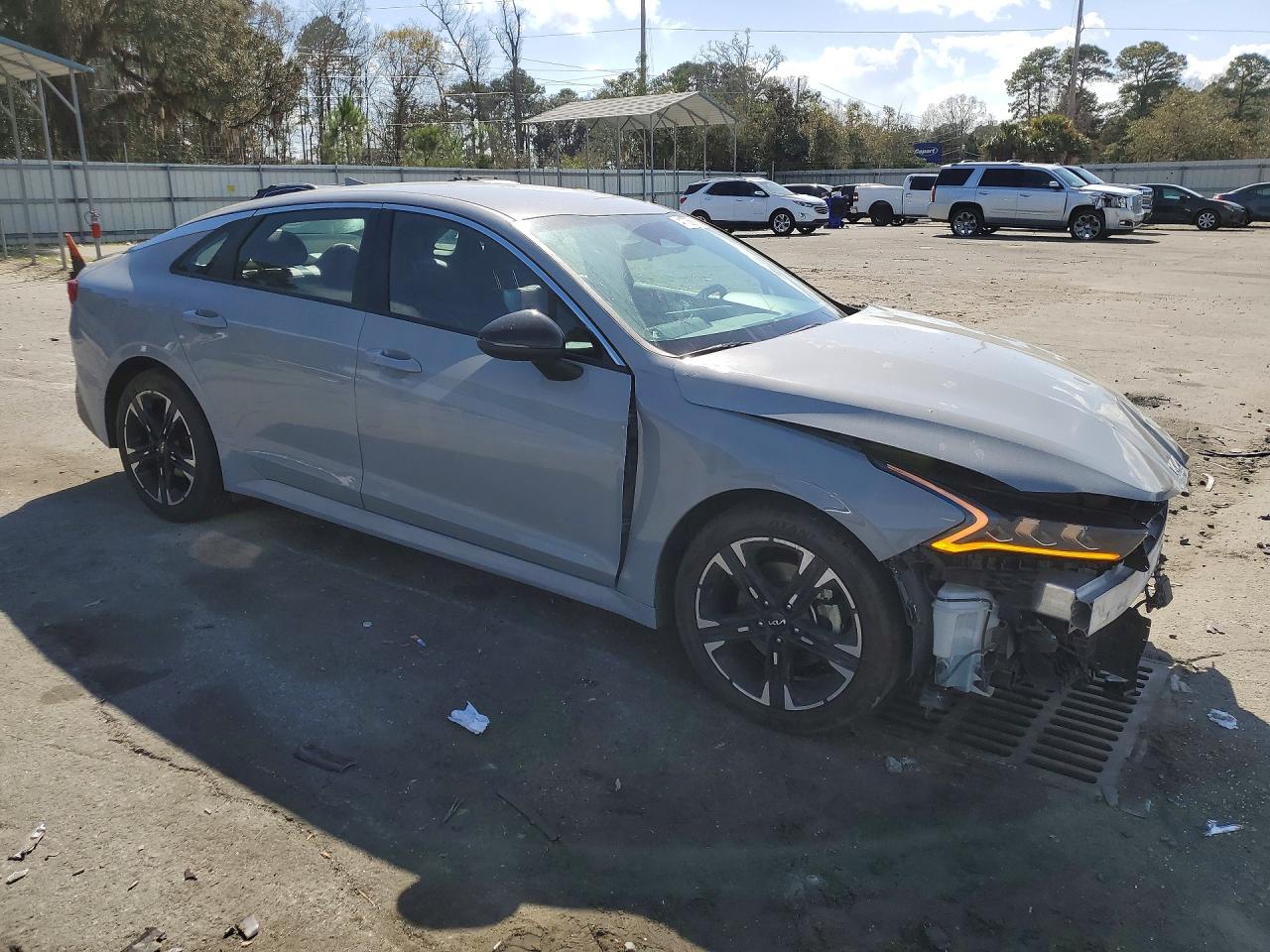 2023 Kia K5 - Фото 4