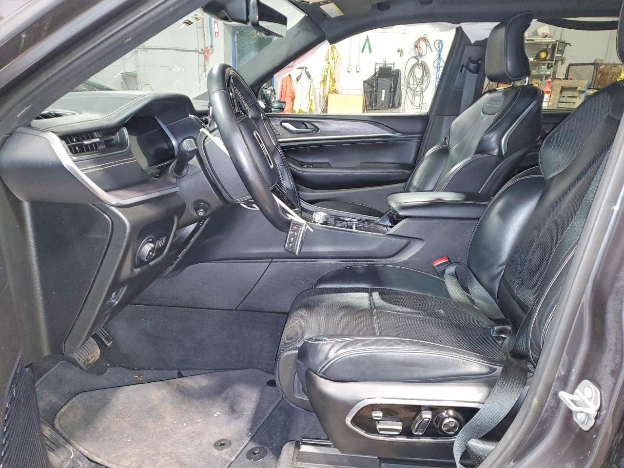 2021 Jeep Grand Cherokee L Overland - Фото 7