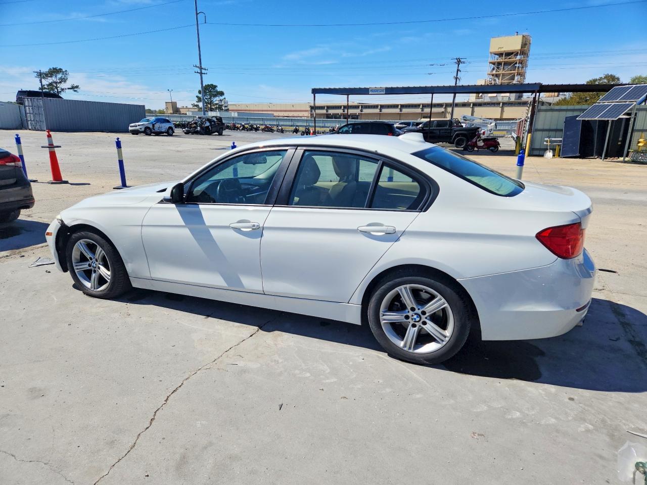 2014 BMW 328 I - Image 2