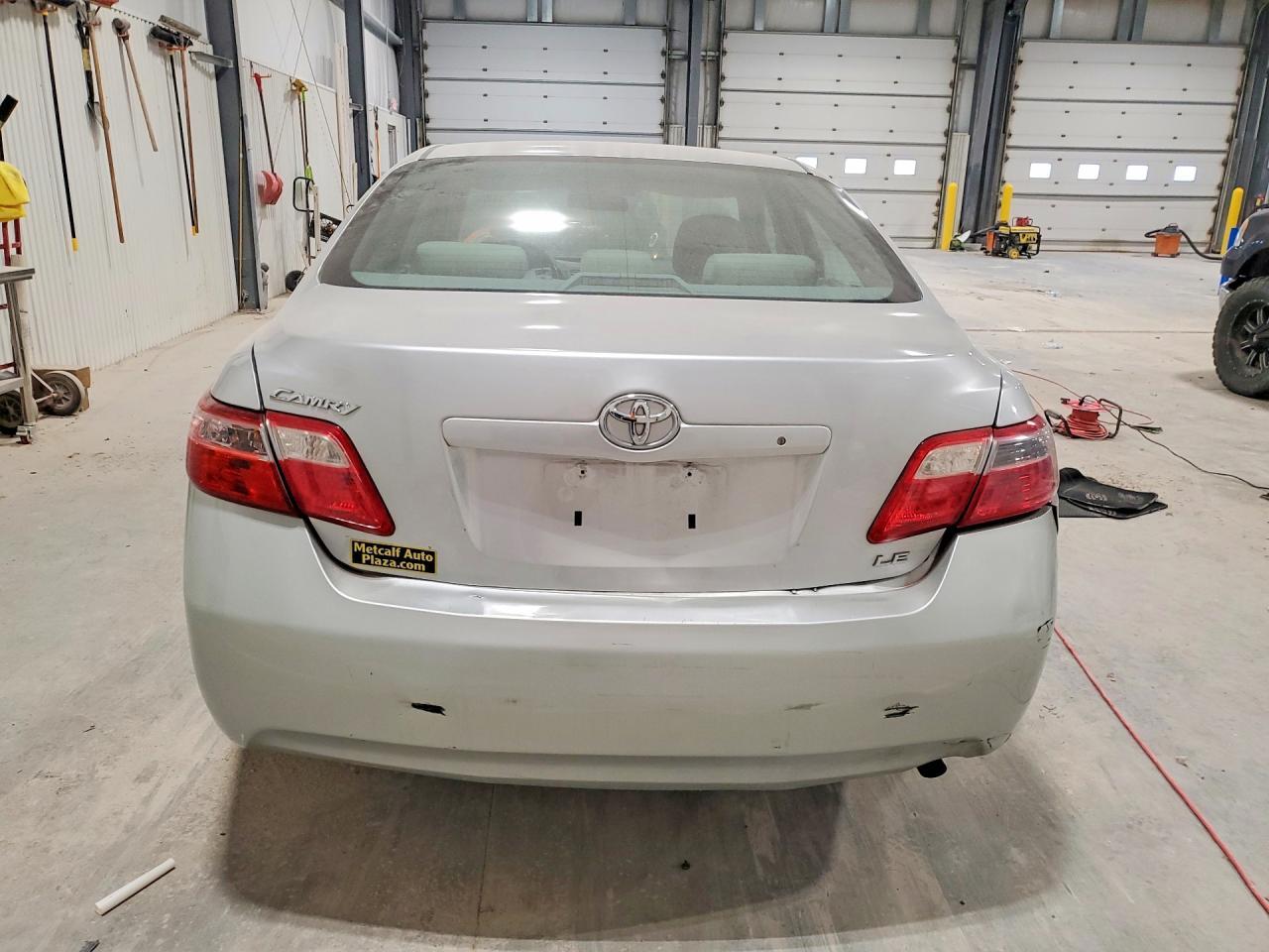 2009 Toyota Camry Le - Фото 6