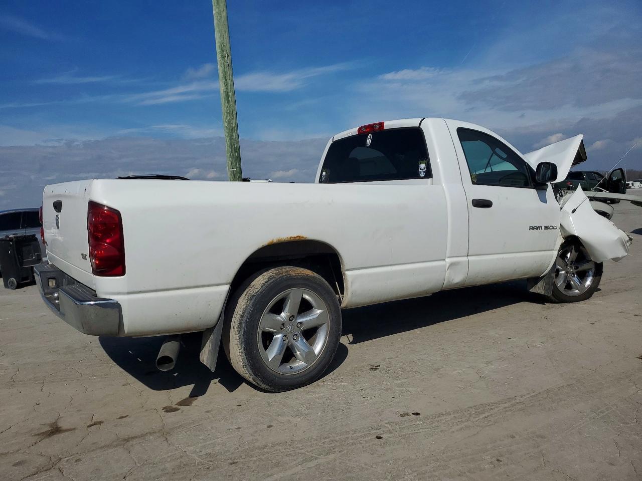2007 Dodge Ram 1500 St - Фото 3