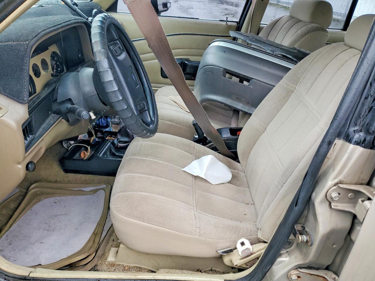 1989 Ford Escort Lx - Фото 7