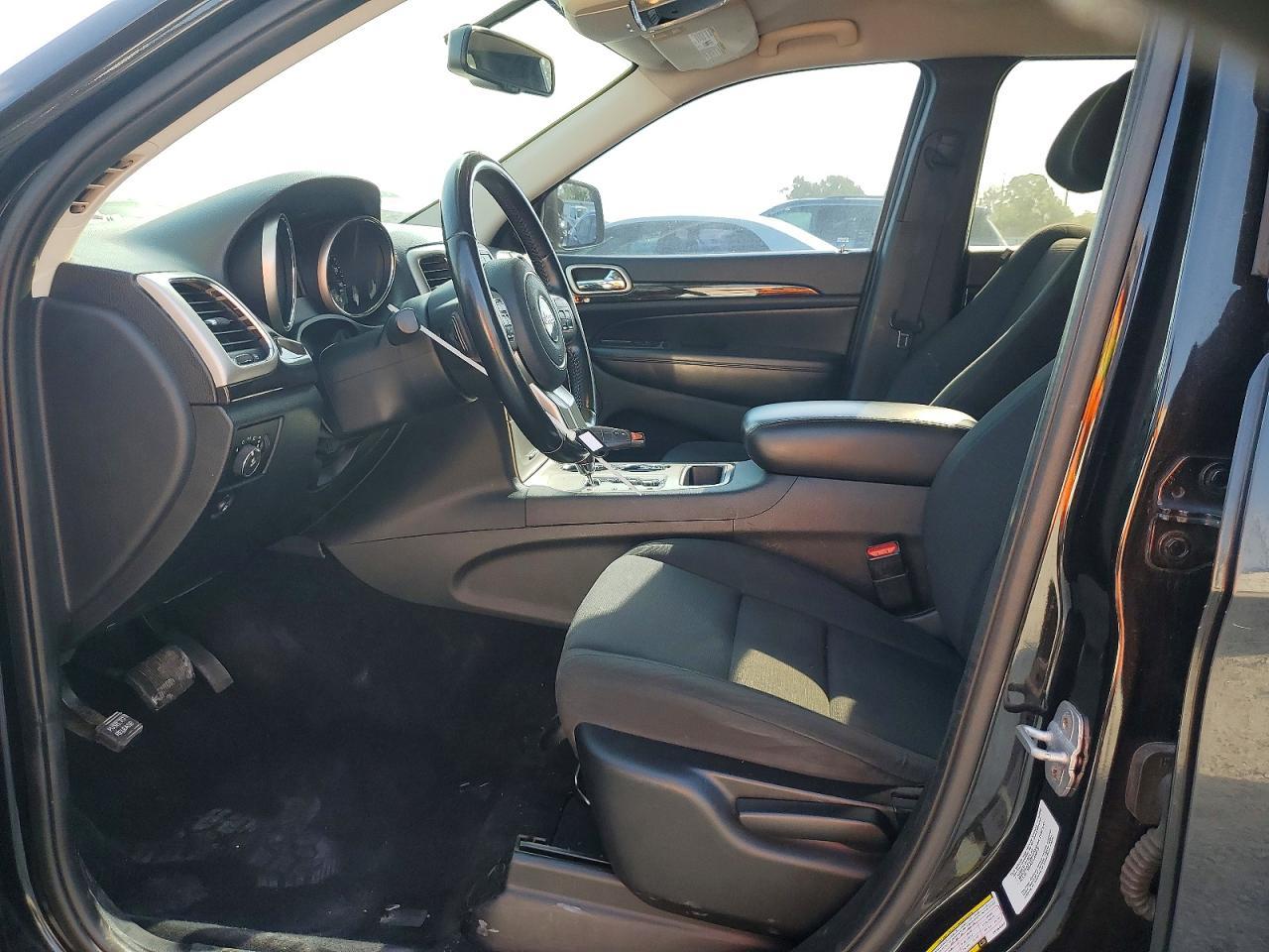 2012 Jeep Grand Cherokee Laredo - Image 7