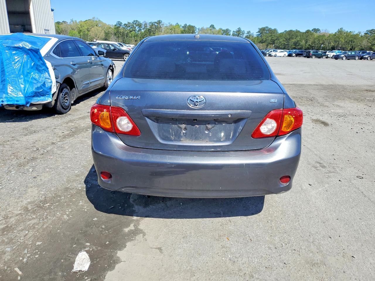 2009 Toyota Corolla Le - Image 6