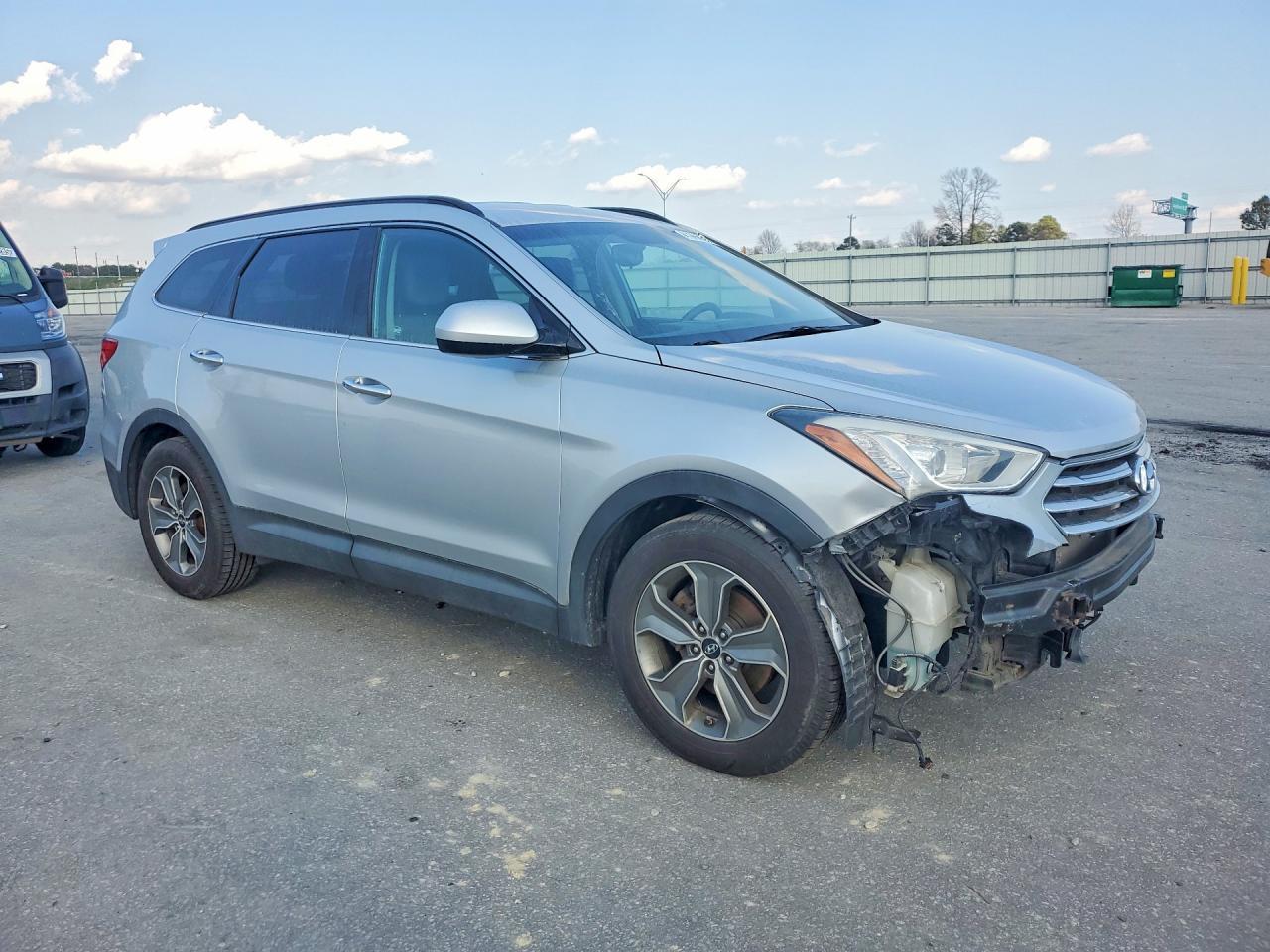 2016 Hyundai Santa Fe Se - Фото 4