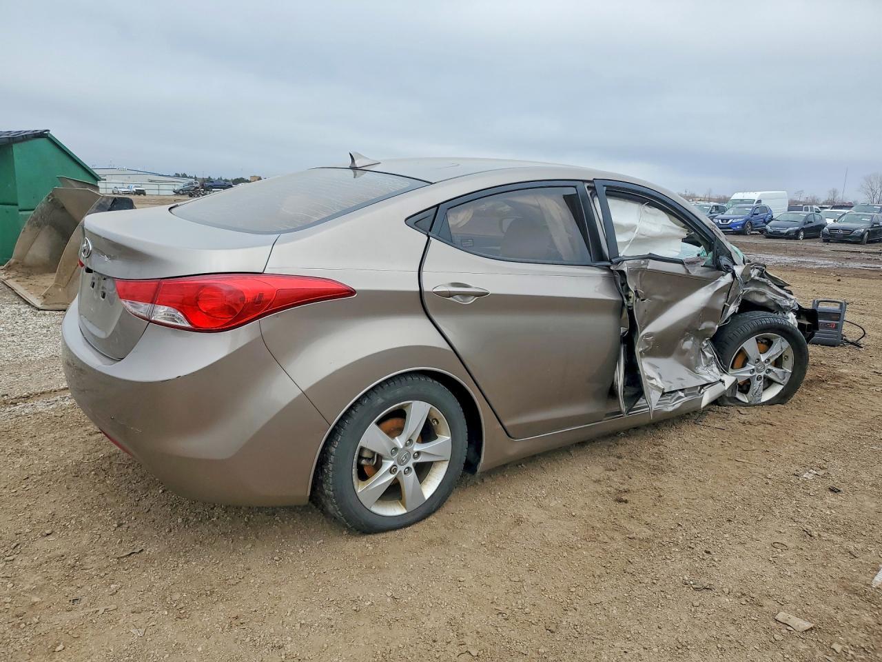 2013 Hyundai Elantra Gls - Фото 3