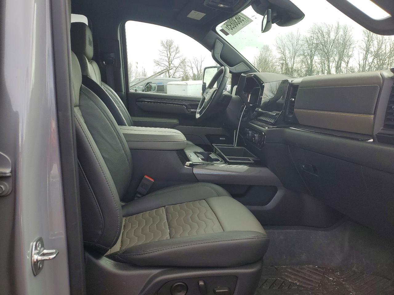 2025 Chevrolet Silverado K2500 Zr2 - Image 5