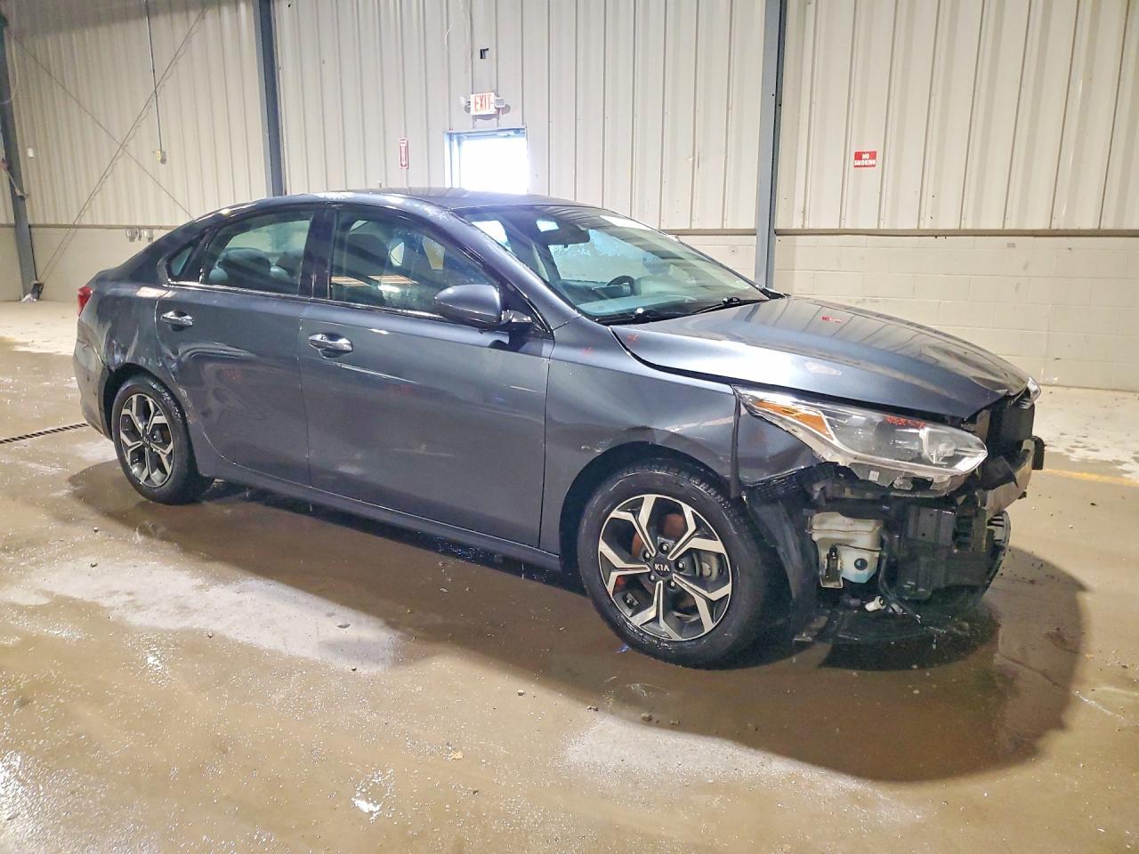 2019 Kia Forte Lxs - Фото 4