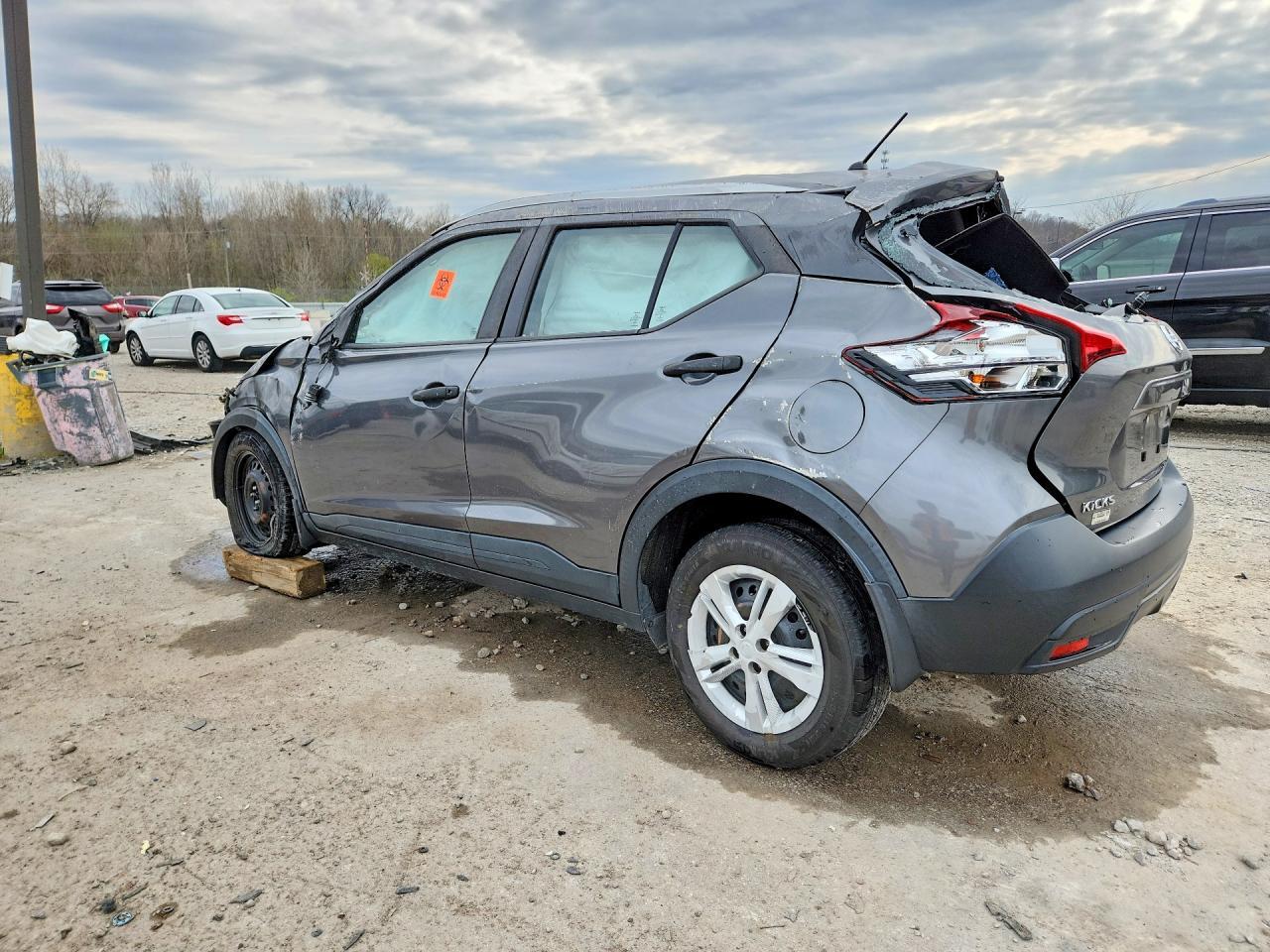 2019 Nissan Kicks S - Фото 2