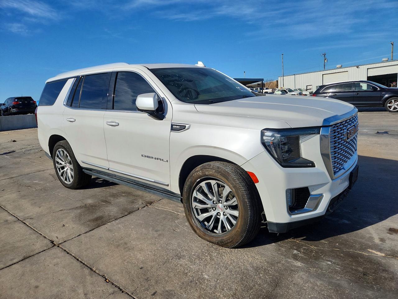 2021 GMC Yukon Denali - Image 4