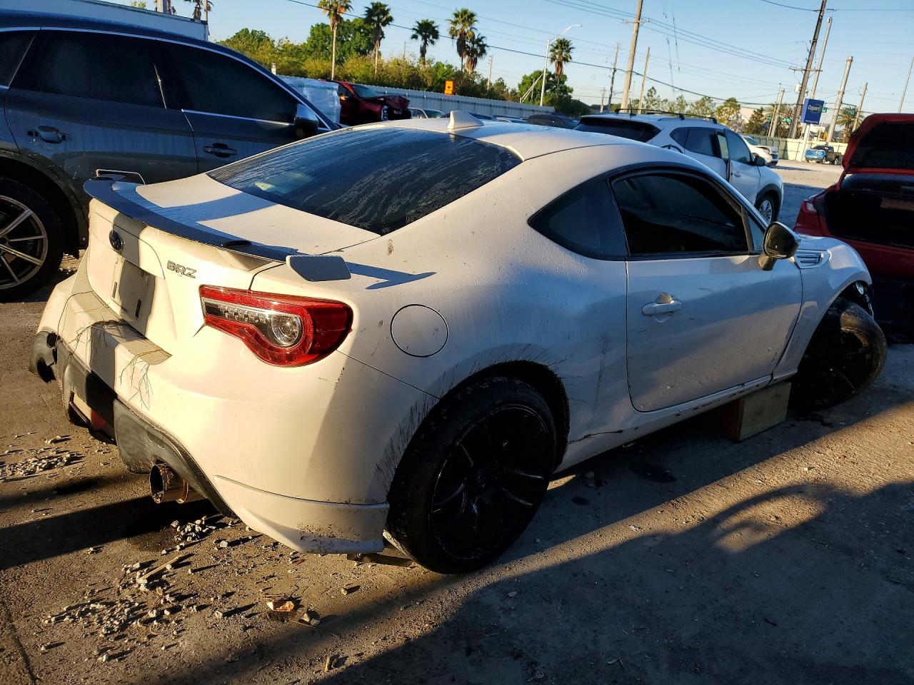 2017 Subaru Brz 2.0 Premium - Фото 3