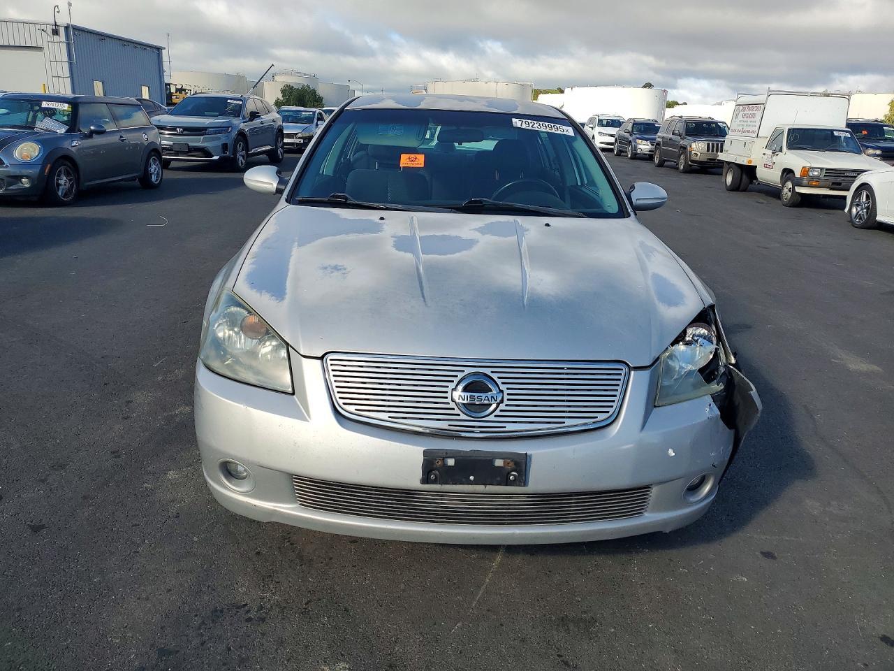 2005 Nissan Altima 3.5 Se - Image 5