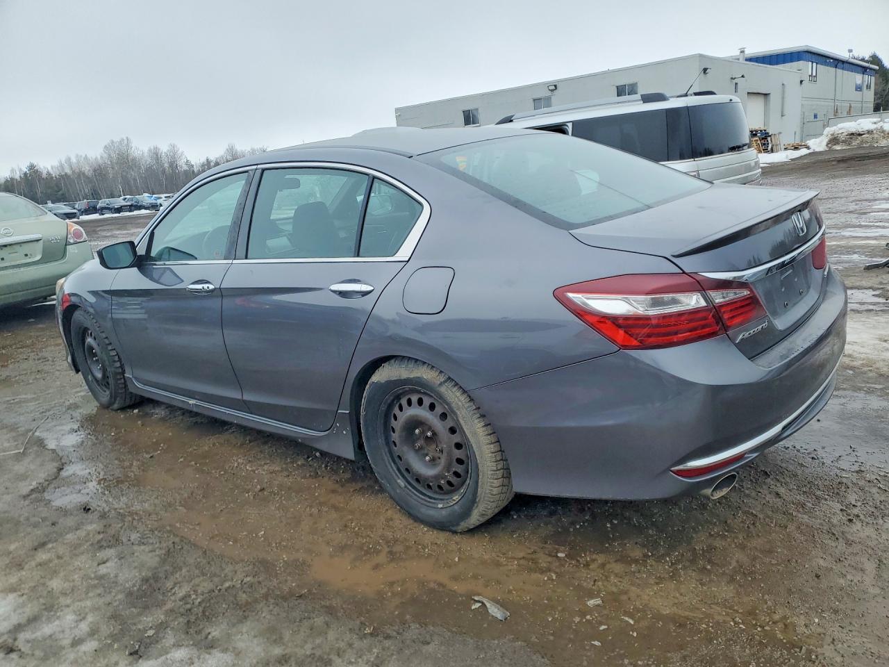 2016 Honda Accord Sport - Image 2