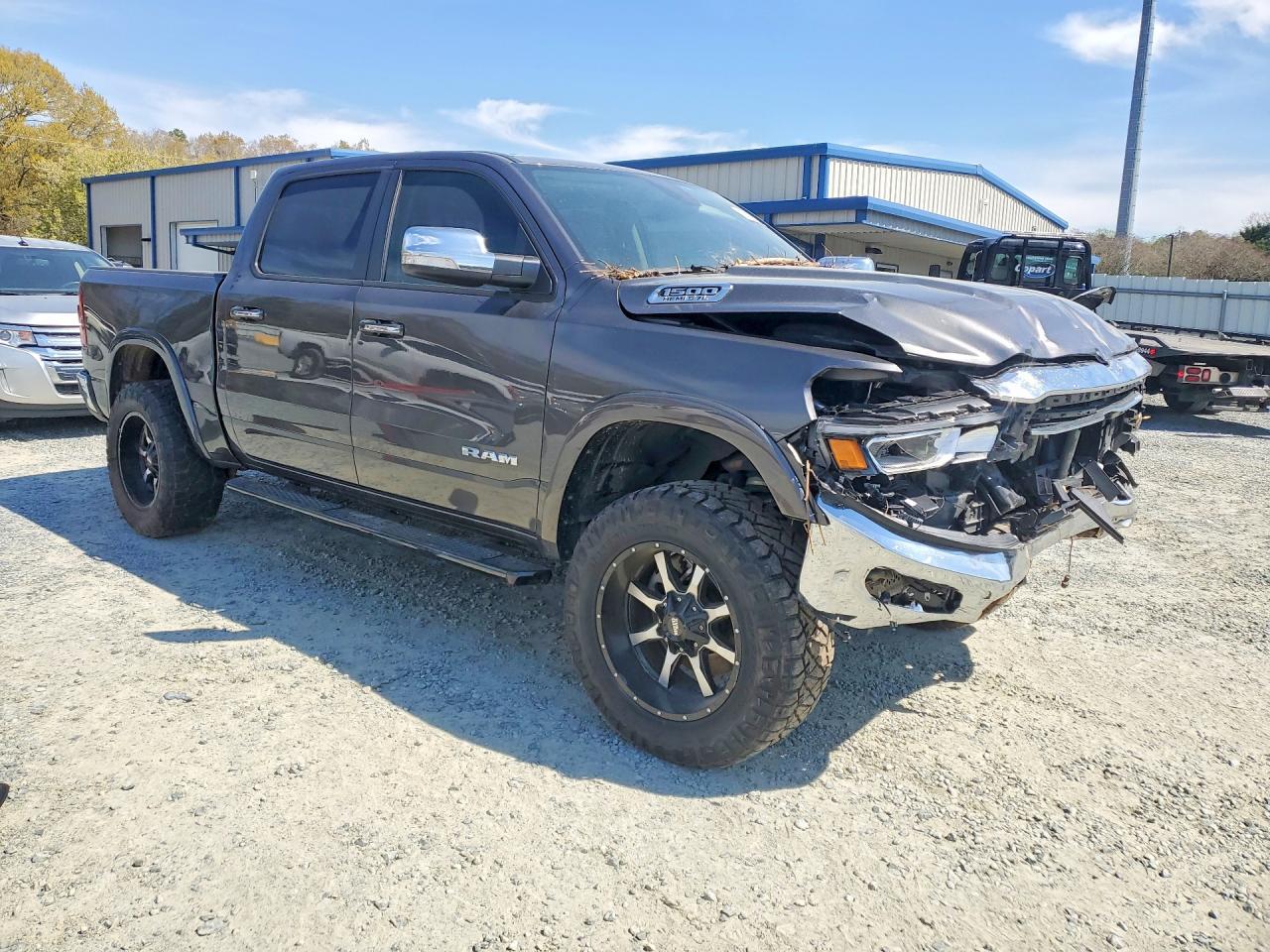 2020 Ram 1500 Laramie - Фото 4